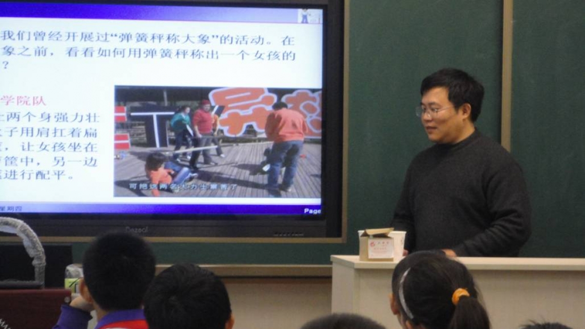 清华大学航天航空学院师生来我校讲座