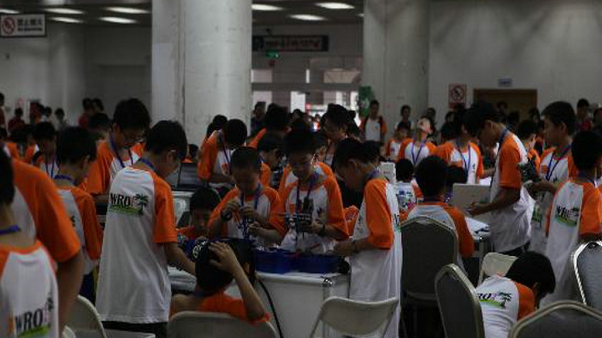 我校参加2012WRO世界机器人奥林匹克竞赛中国区选拔赛