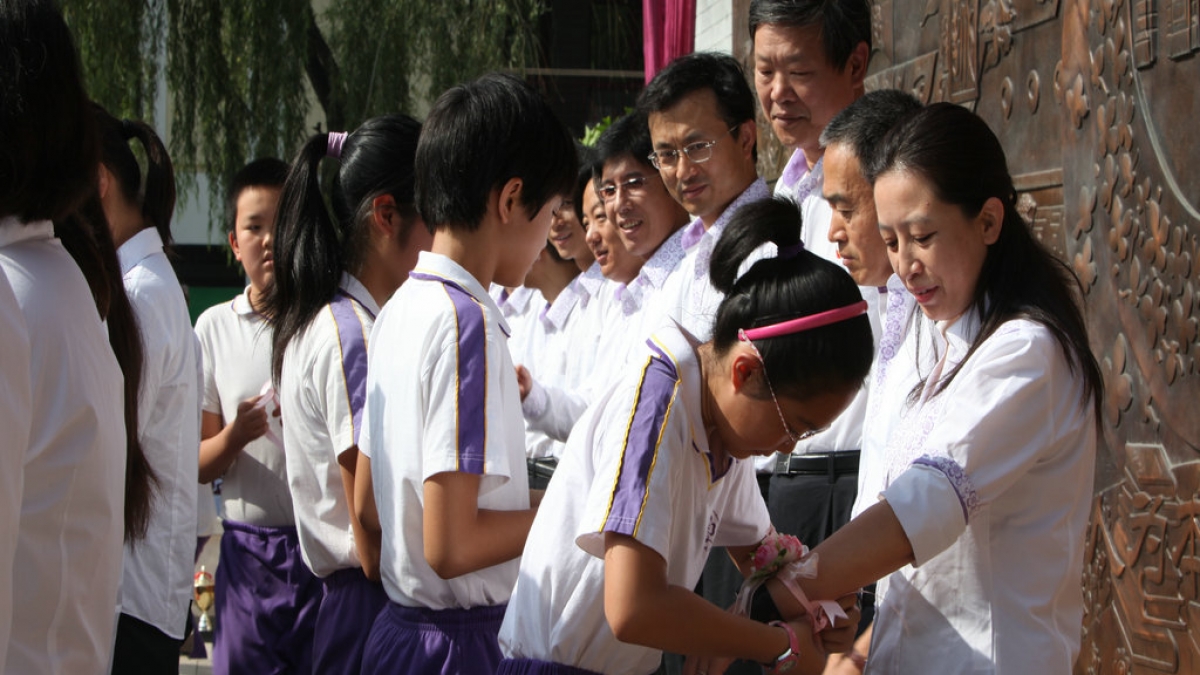 清华附小2012届毕业典礼隆重举行