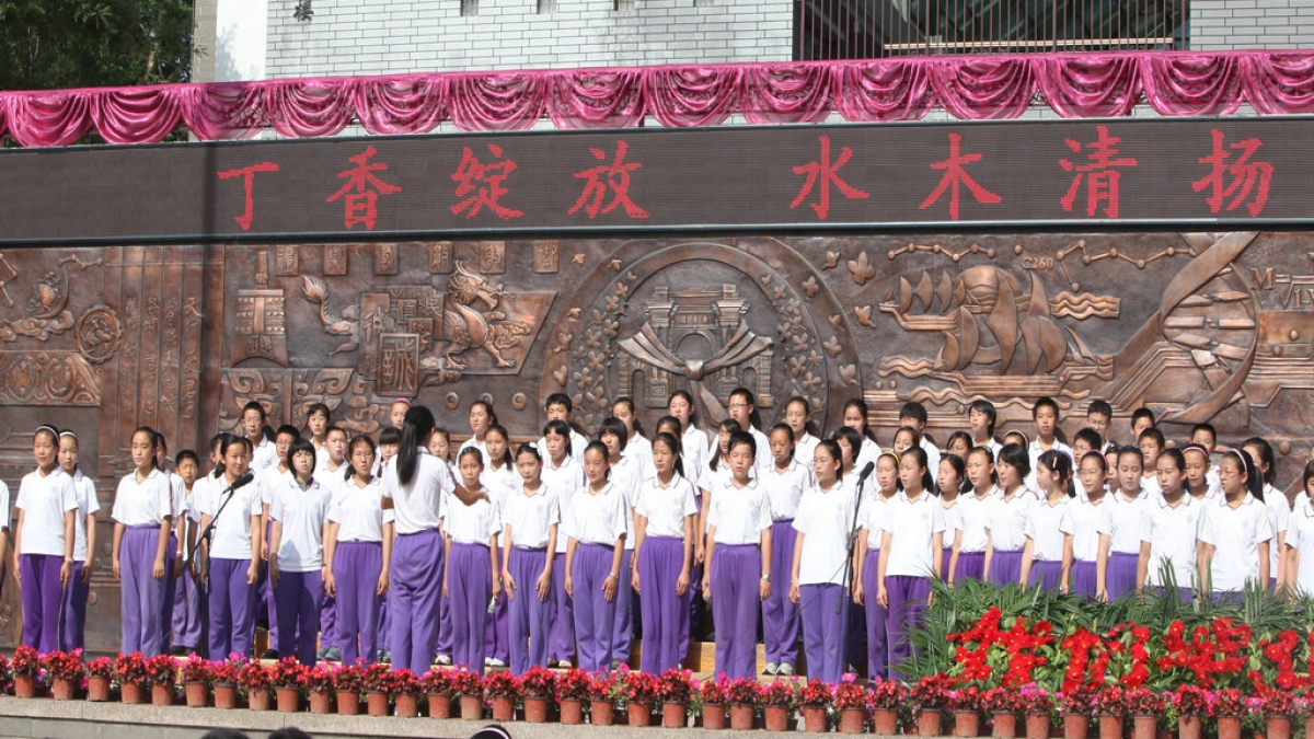 清华附小2012届毕业典礼隆重举行