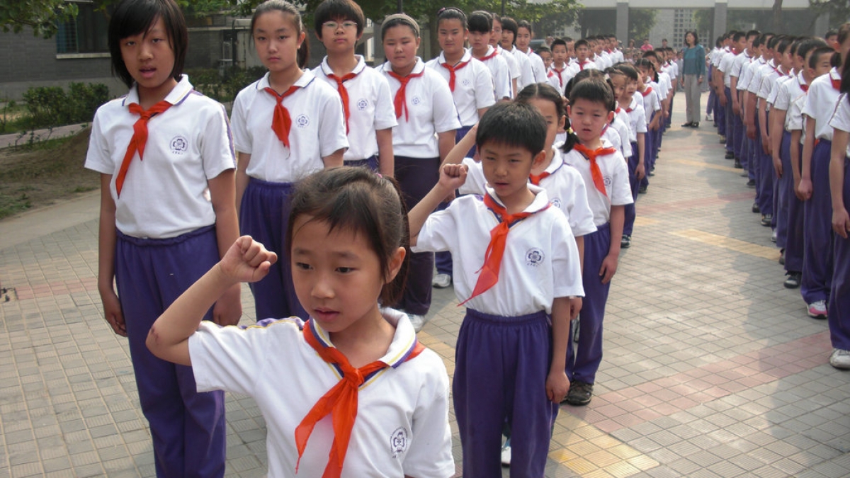 2010——2011学年度清华附小一年级入队仪式