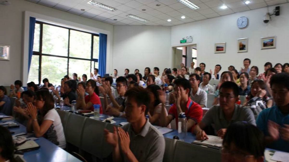 “清华附小2010——2011学年度第二学期的工作总结”