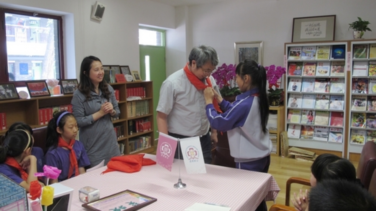 王光谦院士访问清华附小