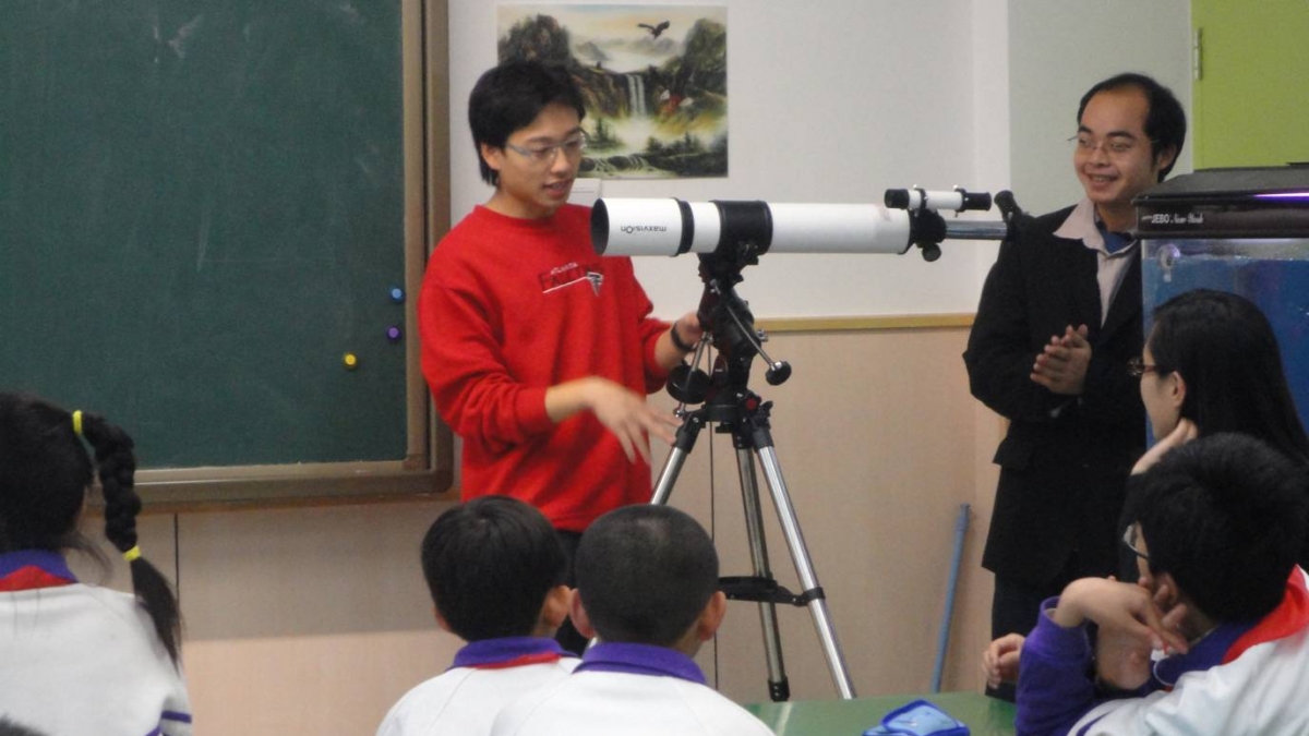 清华大学航天航空学院师生来我校讲座