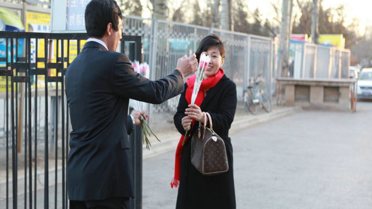 我校三八妇女节祝福活动