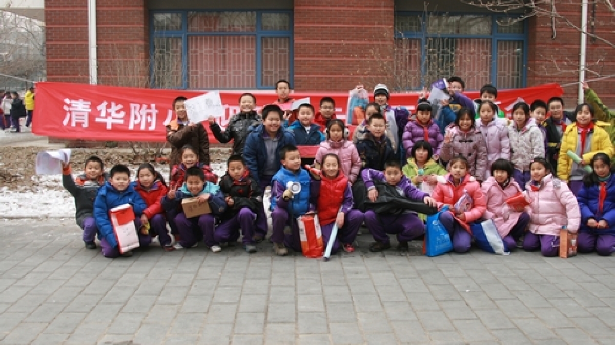 我校首届“迎新年  进社区”书画会隆重举行