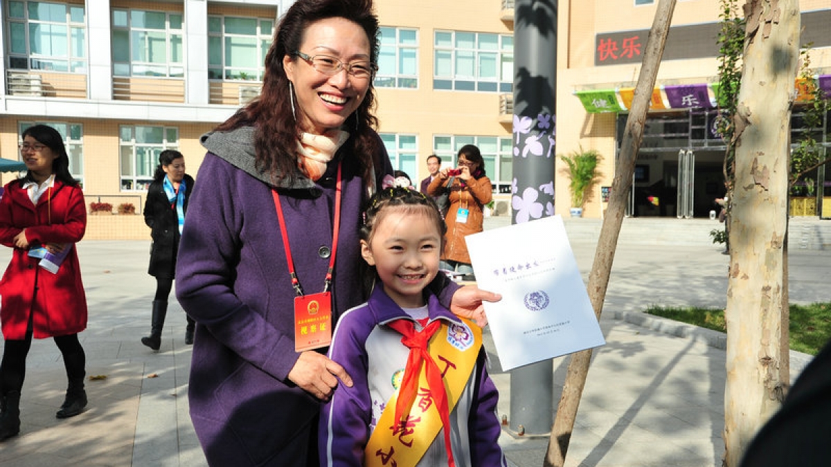 朝阳区人大代表莅临清华附小CBD分校视察指导工作