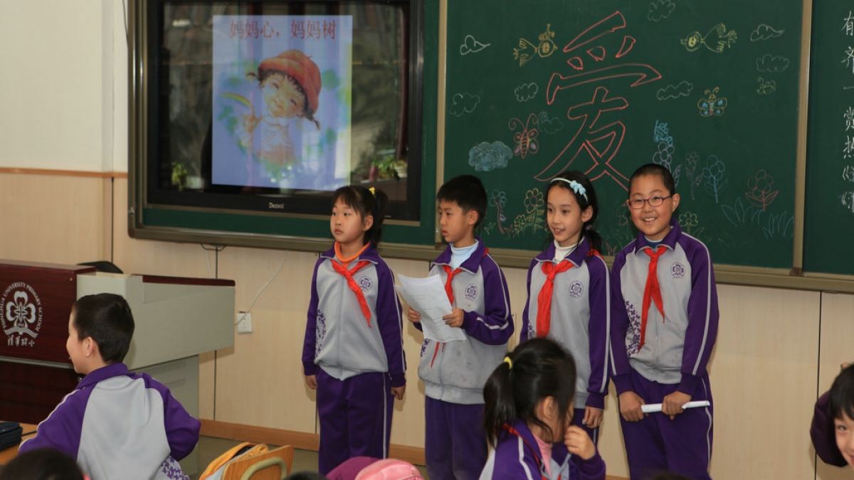 我校开展庆“三八妇女节”系列活动