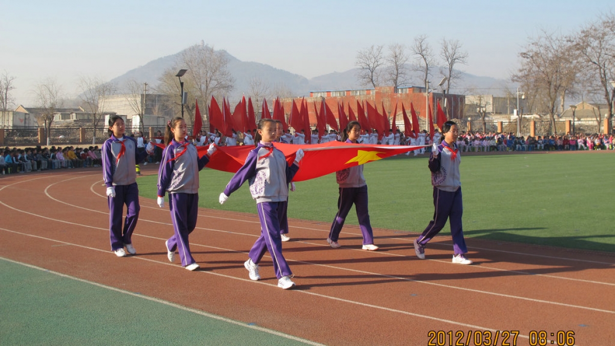 我校参加“苑鹰杯”春季田径运动会