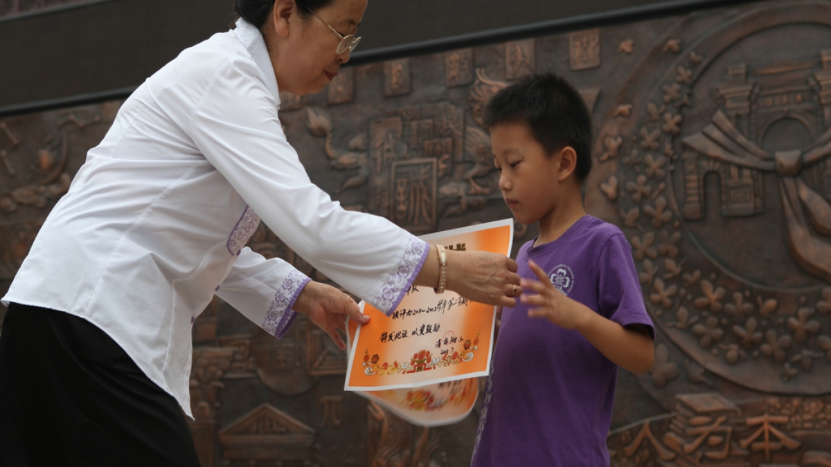 清华附小2011-2012学年第二学期结业仪式和家长会举行