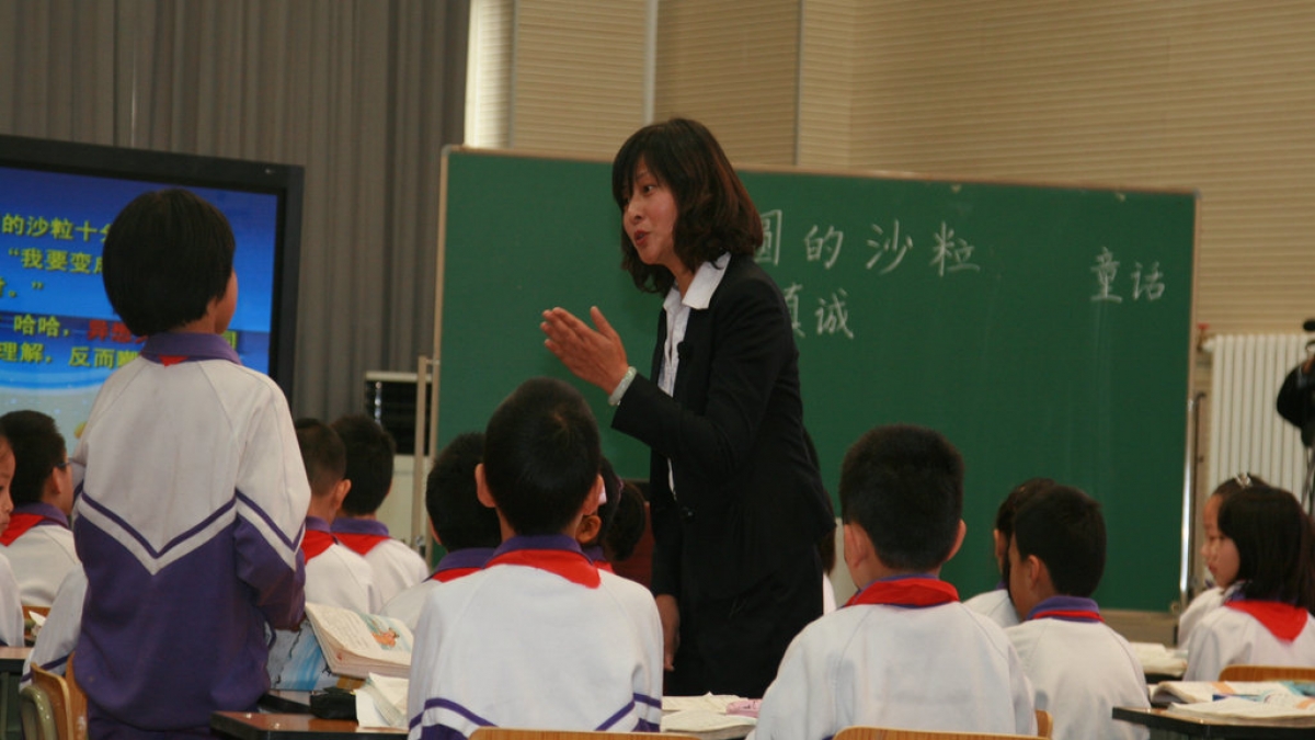 北京市小学语文阅读教学减负增效现场会在我校召开