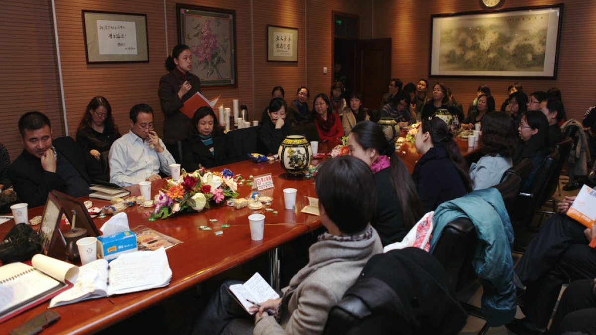 我校召开校级家委会委员座谈会