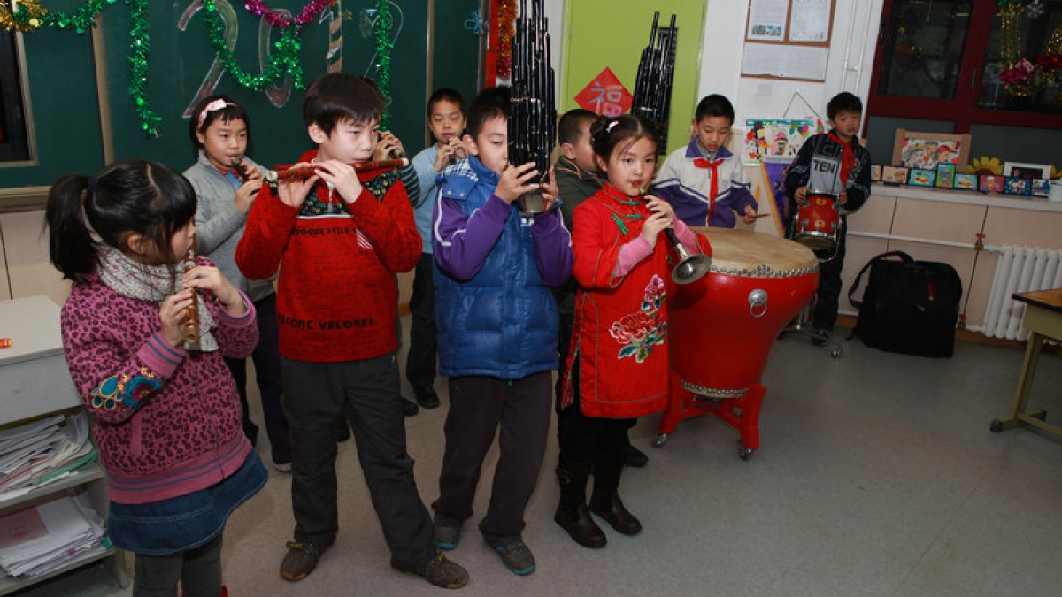 清华附小庆元旦新年联欢会隆重举行