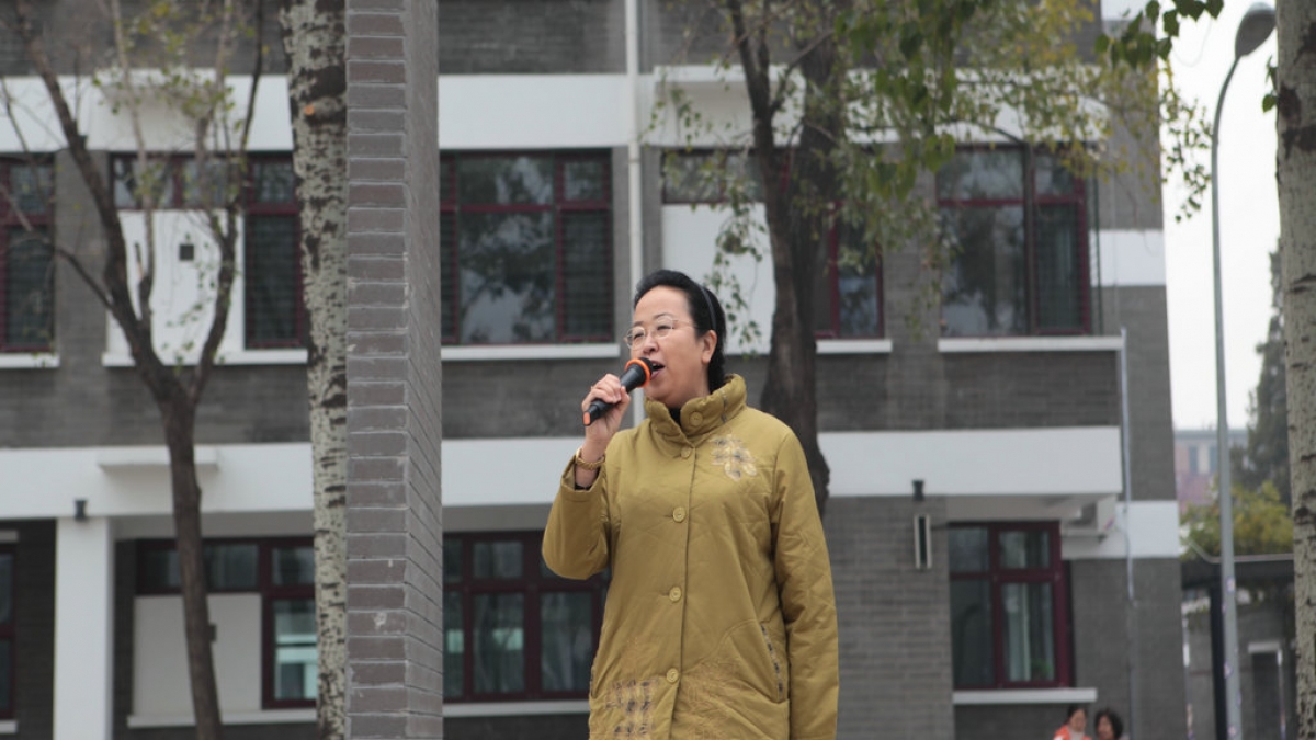 我校举行阳光体育冬季长跑启动仪式