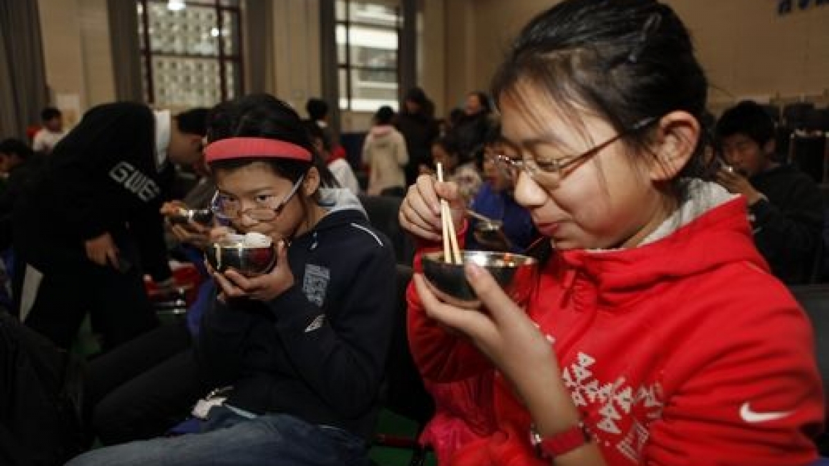 师生联欢迎新年， 美丽附小梦起航