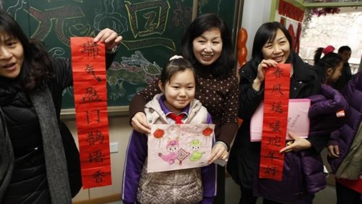 师生联欢迎新年， 美丽附小梦起航