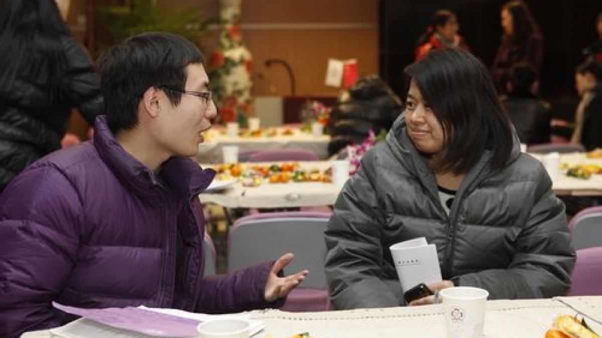 我校开展2012-2013年第一学期期末校级家委会座谈会