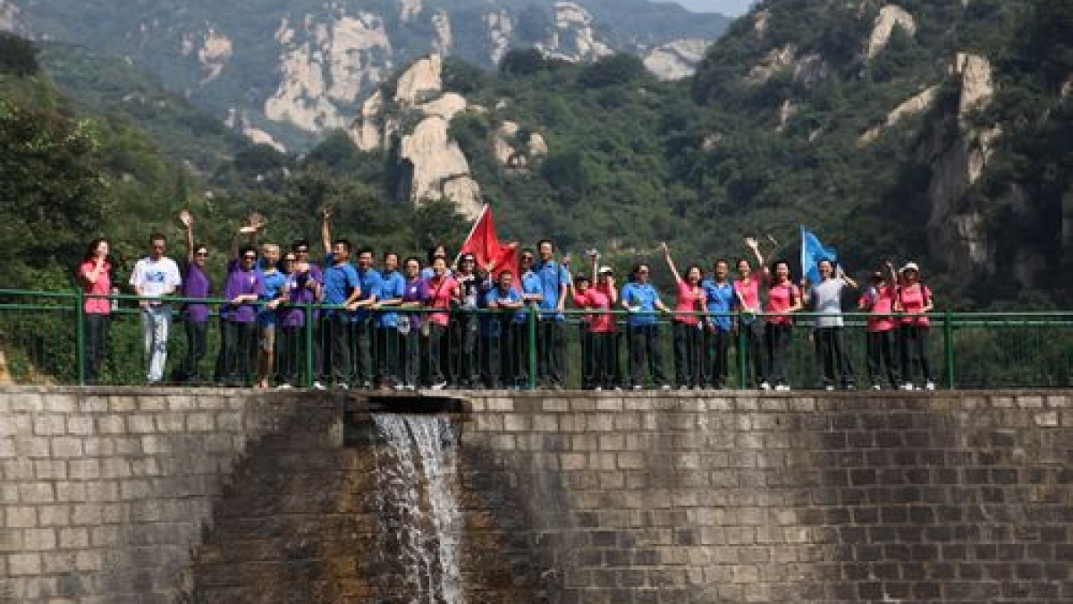 清华附小2012年拓展培训圆满结束