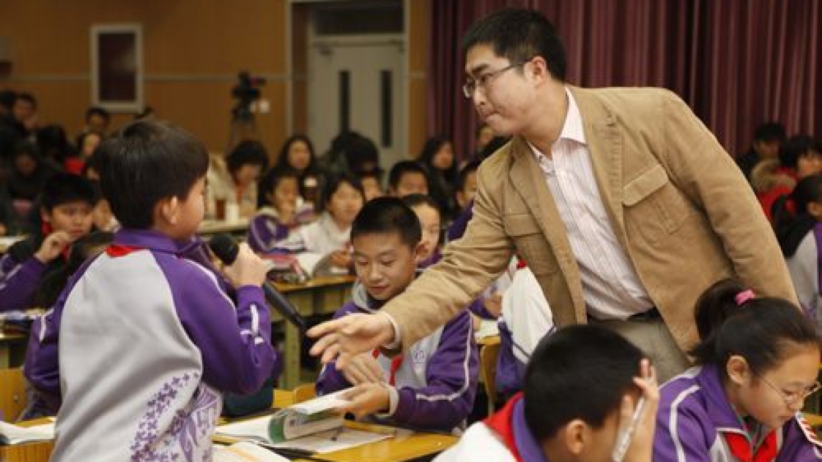 我校开展“我们一起成长”窦桂梅工作室课堂教学活动