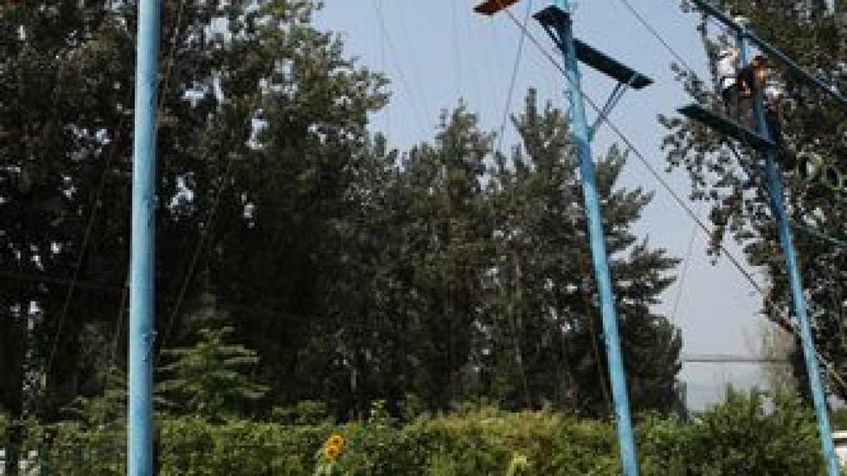 清华附小2012年拓展培训圆满结束