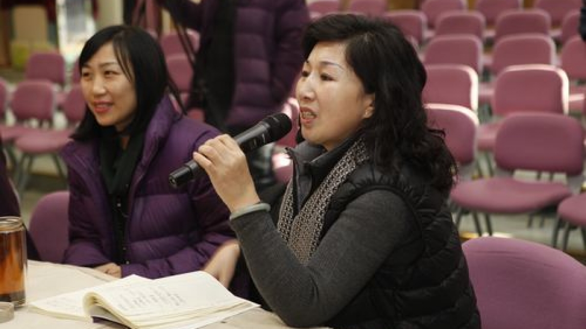 我校开展2012-2013年第一学期期末校级家委会座谈会