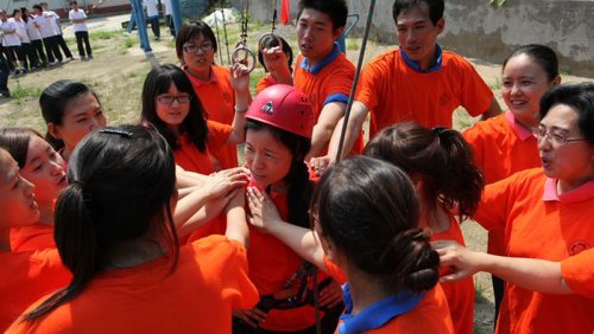 清华附小2012年拓展培训圆满结束