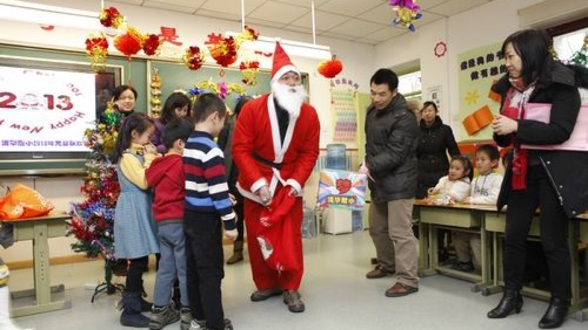 师生联欢迎新年， 美丽附小梦起航