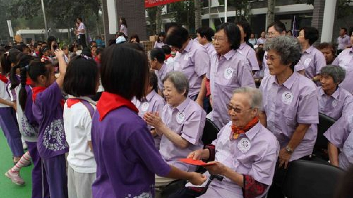 清华附小“我爱我的老师”教师节庆祝活动隆重举行