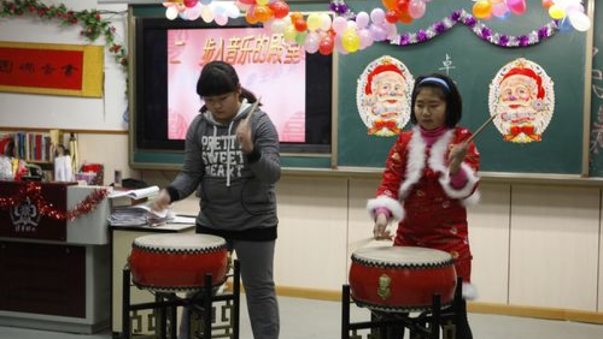 师生联欢迎新年， 美丽附小梦起航