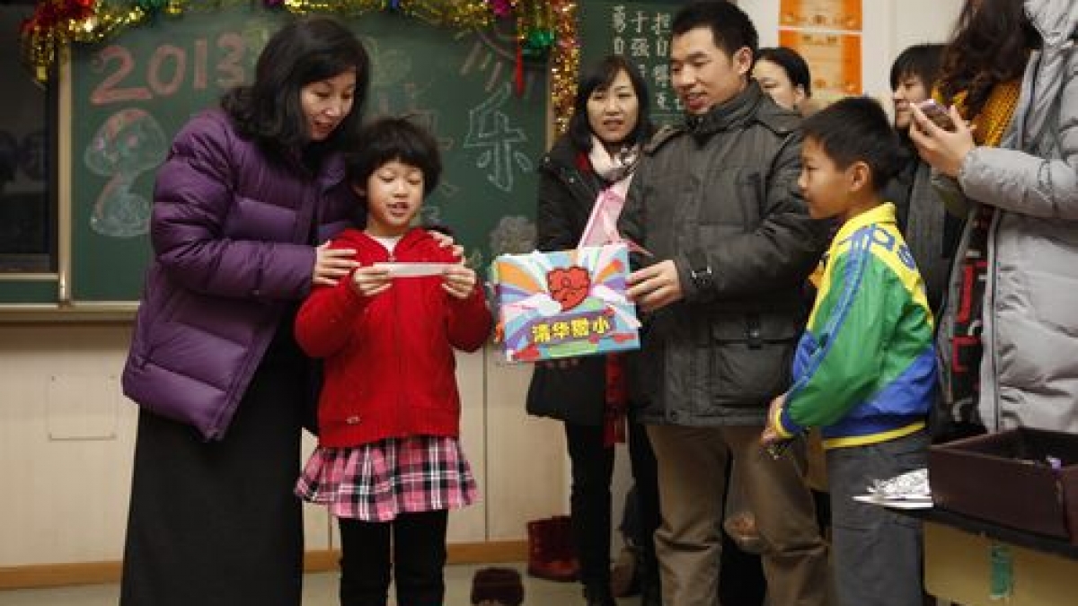 师生联欢迎新年， 美丽附小梦起航