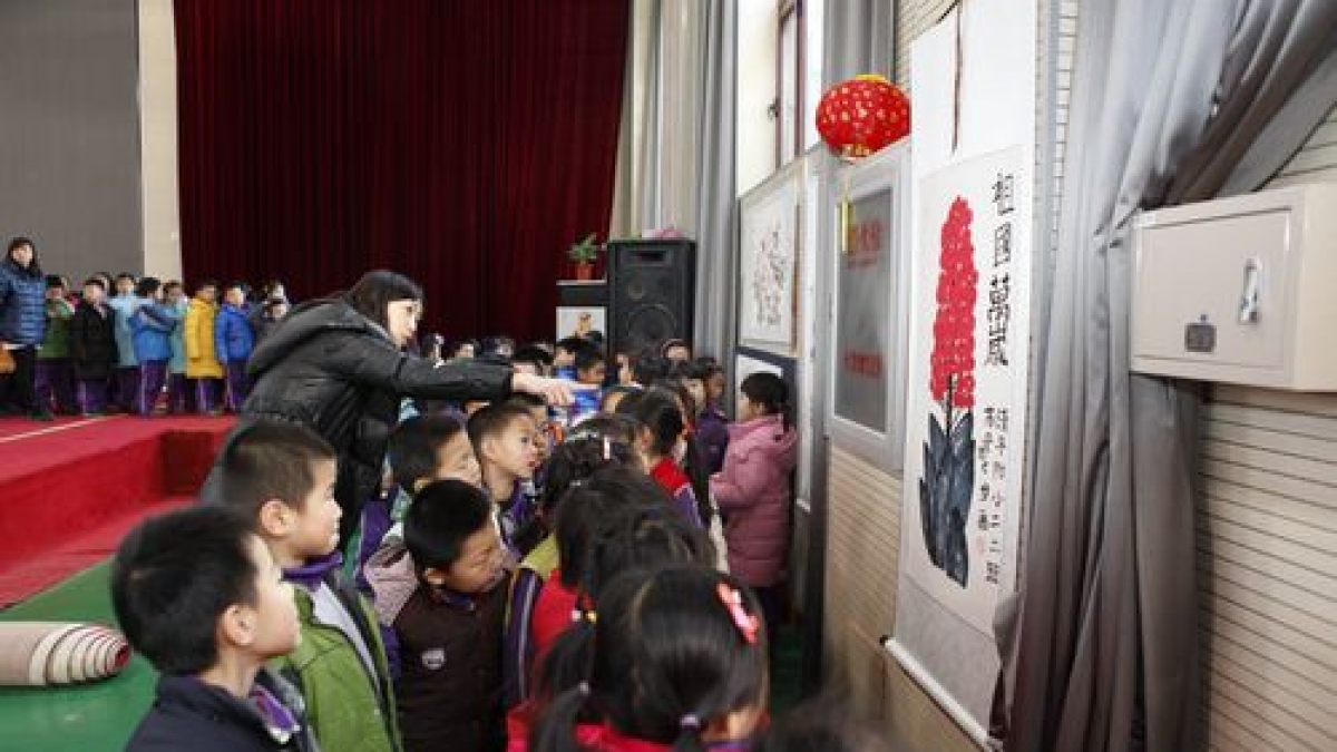 我校首届迎新春书画会在联盛馆隆重举行