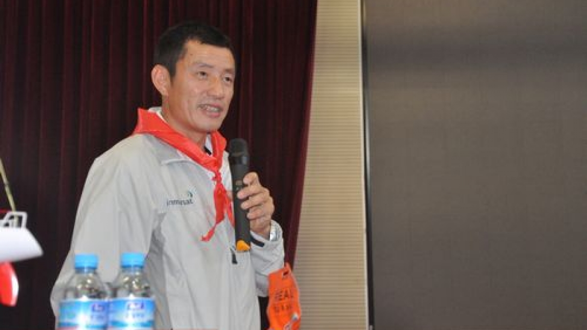 中国帆船航海第一人与我校学生交流