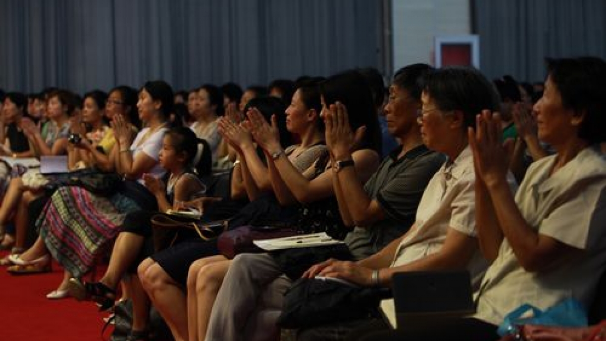 国际赏识教育学会会长曾桂安教授再次来我校做讲座