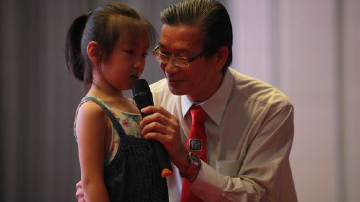 国际赏识教育学会会长曾桂安教授再次来我校做讲座