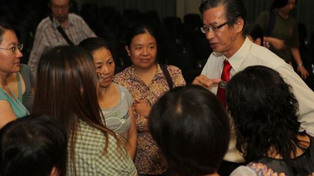 国际赏识教育学会会长曾桂安教授再次来我校做讲座