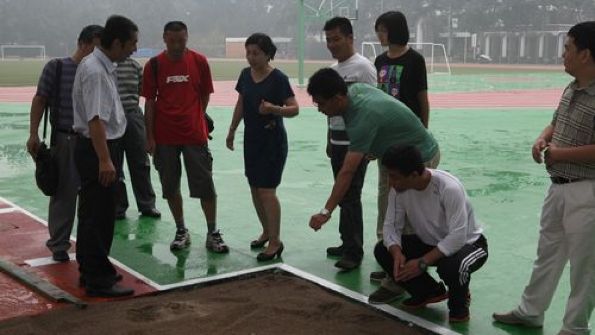 清华大学基建处、总务处领导来校检查安全防范工作