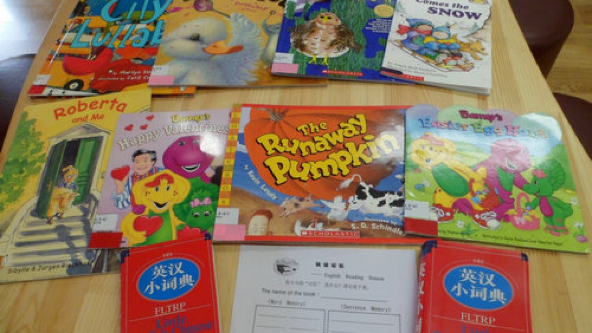 清华附小开展小组合作英语阅读活动