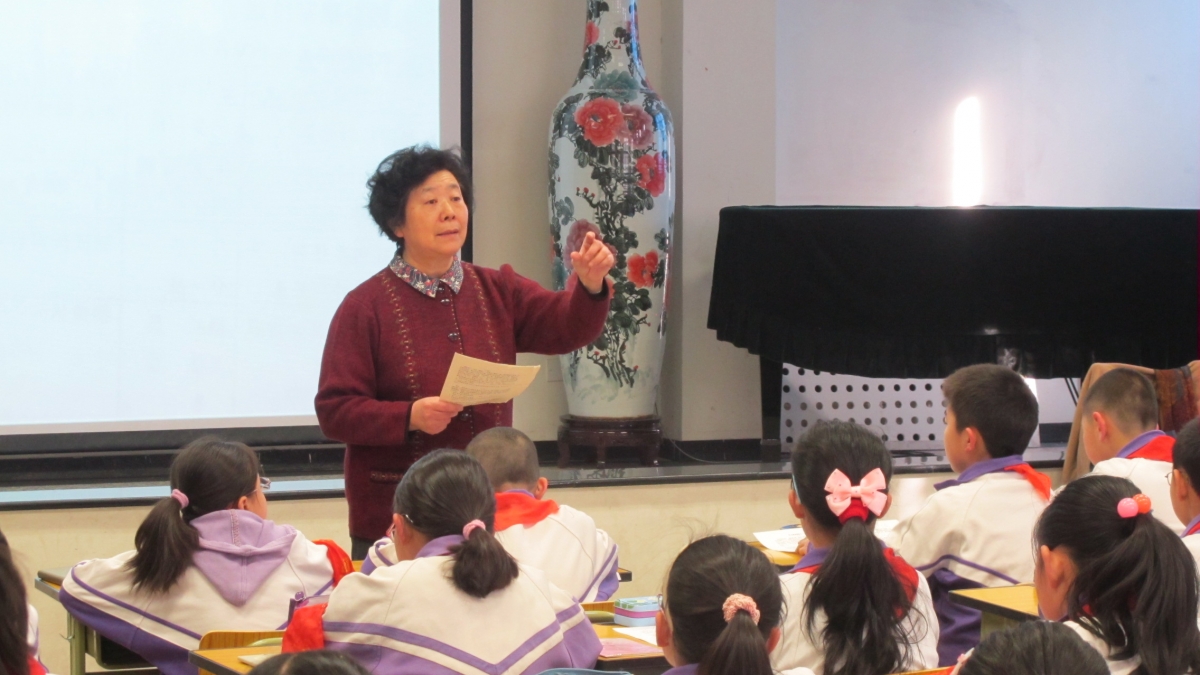 新老教师齐上阵 共教共研共成长