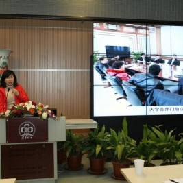 清华附小召开2012年校级家校委员会第一次全体会议