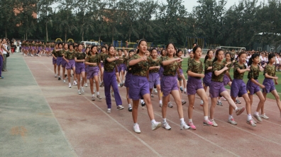 我校举行学生军训汇报展示