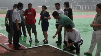 清华大学基建处、总务处领导来校检查安全防范工作