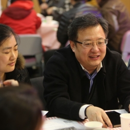 校级家委会主席王涛老师代表家委会成员发言