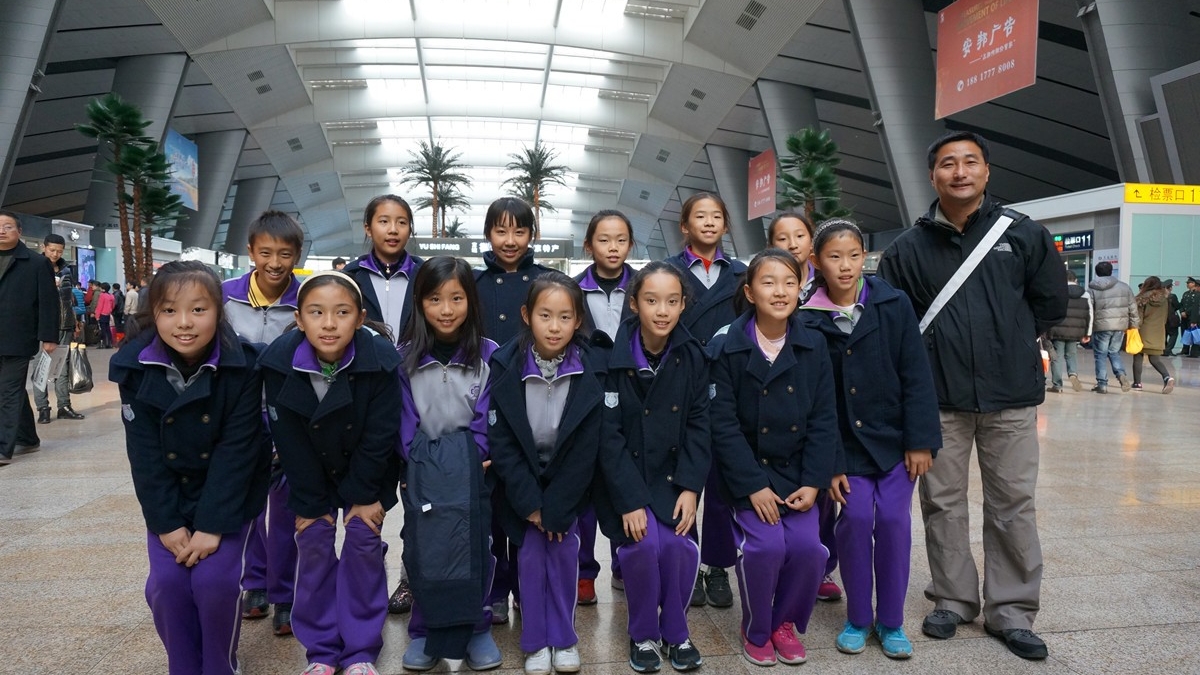 我校健美操社团在2013年全国啦啦操联赛总决赛第一日的比赛中喜获佳绩