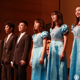 清华附小合唱团毕业校友合唱