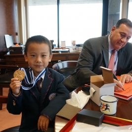 奥运宝贝希腊行  百年附小我代言