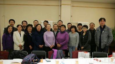 清华附小校友会召开首次60后年级召集人会议