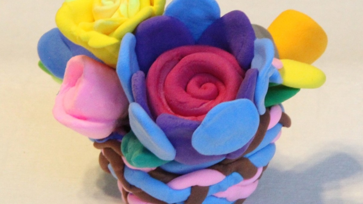 学生自创课程——水木秀场之粘土小世界 童心无边界