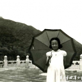 纪念那逝去了而深印着的青葱岁月 之一----侯宇燕(清华附小1986届1班毕业生)