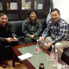 联络组郭玉倩(中)、庞沄(左)、陈耘(右)