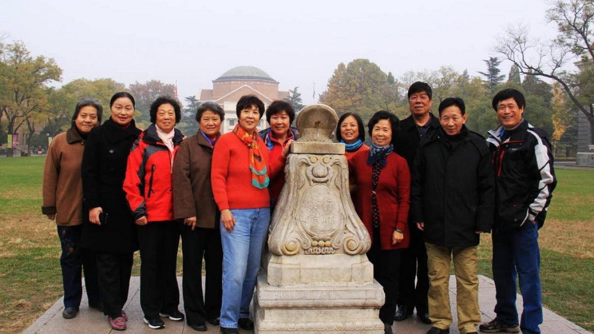 相聚在清华园——66届3班的一次聚会